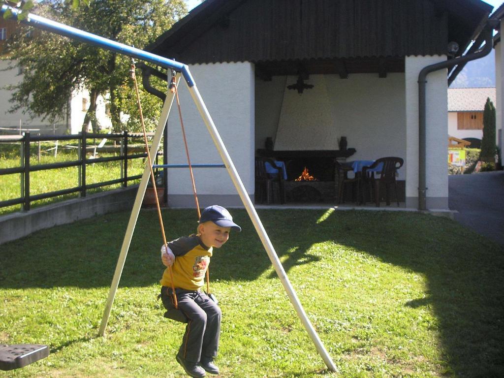 Ferienwohnungen Familie Jarnig Inge Görtschach Exterior foto